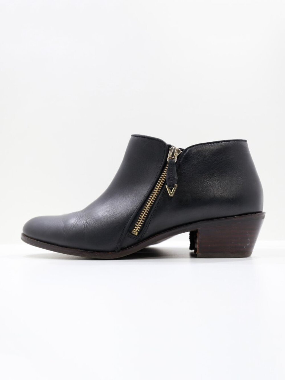 Vionic Jolene Black Leather 1.5" Block Heel Ankle Booties - 9.5